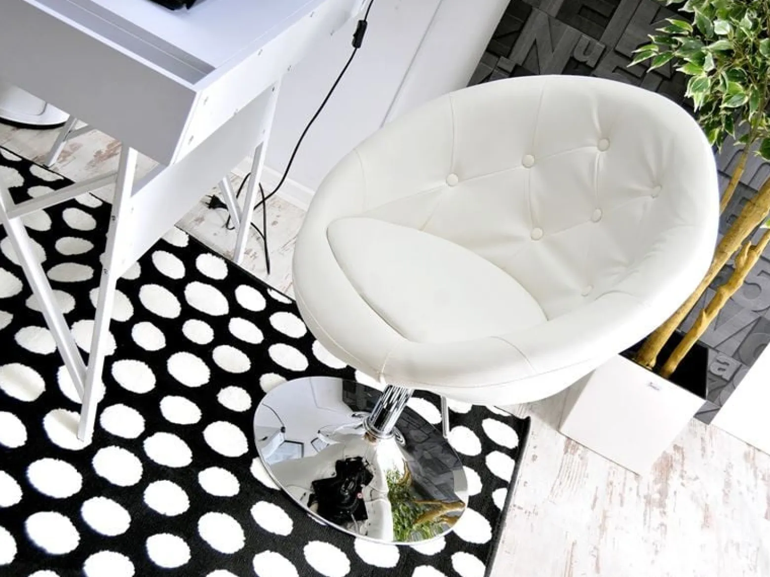 Biały Fotel Lounge 3 Z Ekoskóry Do Biura I Salonu