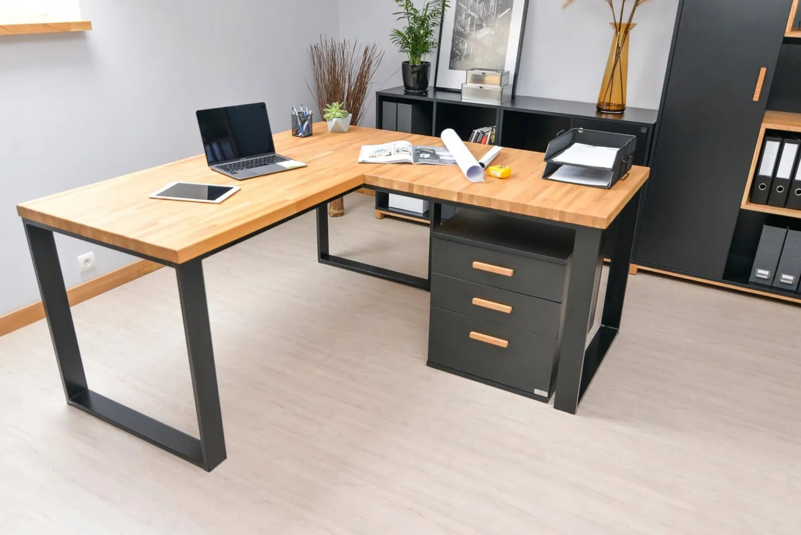 Biurko narożne z kolekcji Loft Office 160x70 cm