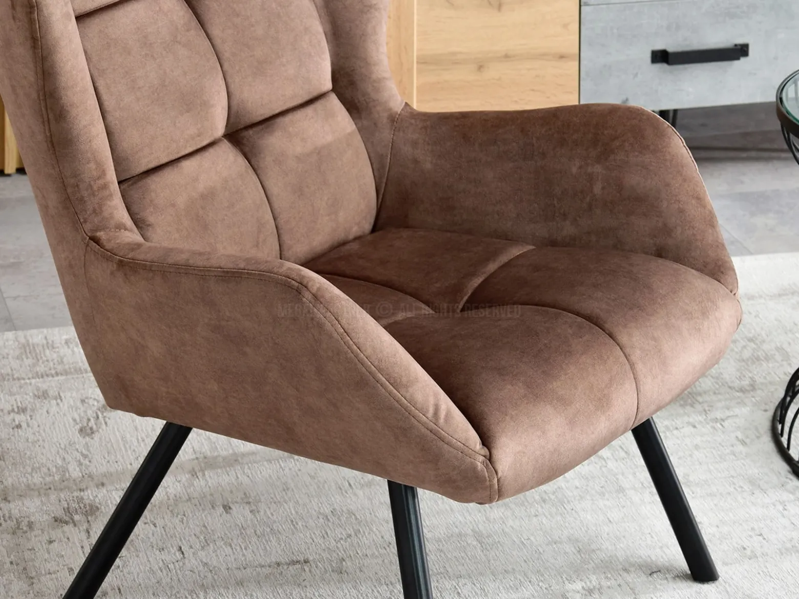 Brązowy Welurowy Uszak Noel Do Salonu W Stylu Modern