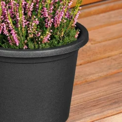 Doniczka ogrodowa plastikowa czarna okrągła 20 cm