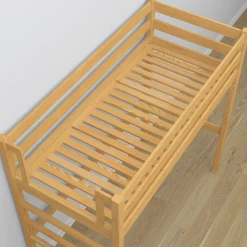 Drewniane łóżko na antresoli z biurkiem N01