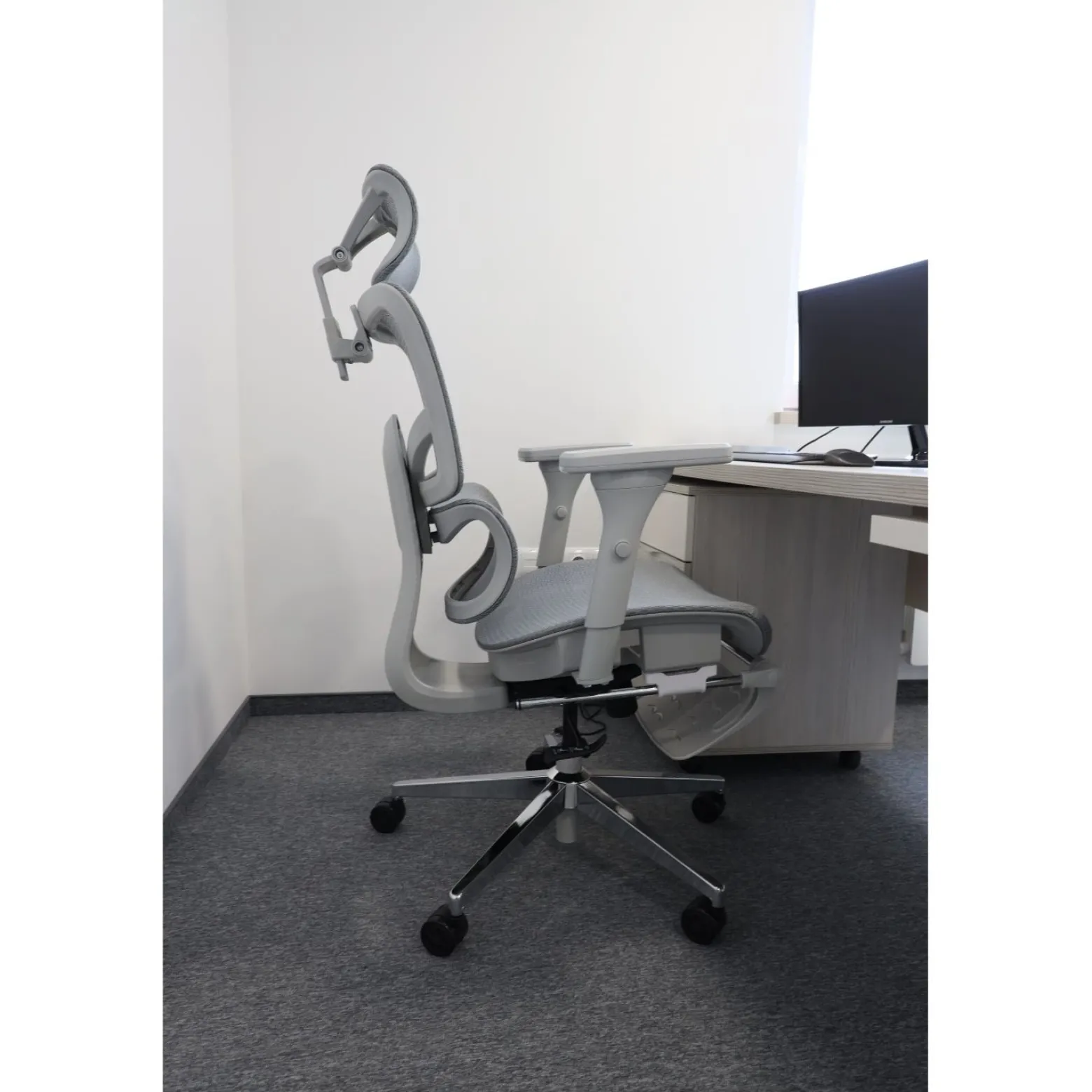 Ergonomiczny fotel biurowy regulowane krzesło z siatki - Szare
