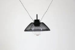 Girlanda ze światełkami na baterie 10 LED 2,1m ciepłe czarna