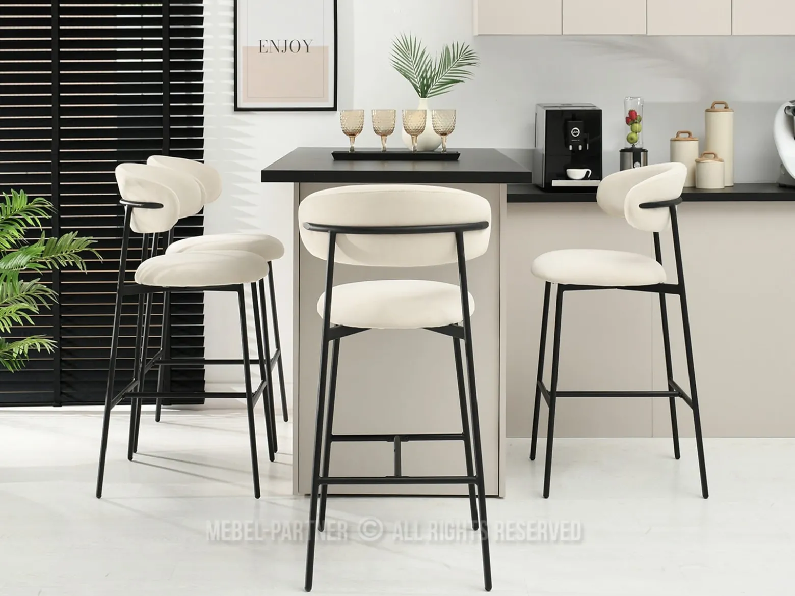 Hoker INEZ kremowy welur z czarną podstawą