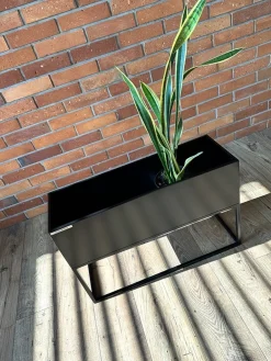 Kwietnik Metalowy FLORI S Czarny