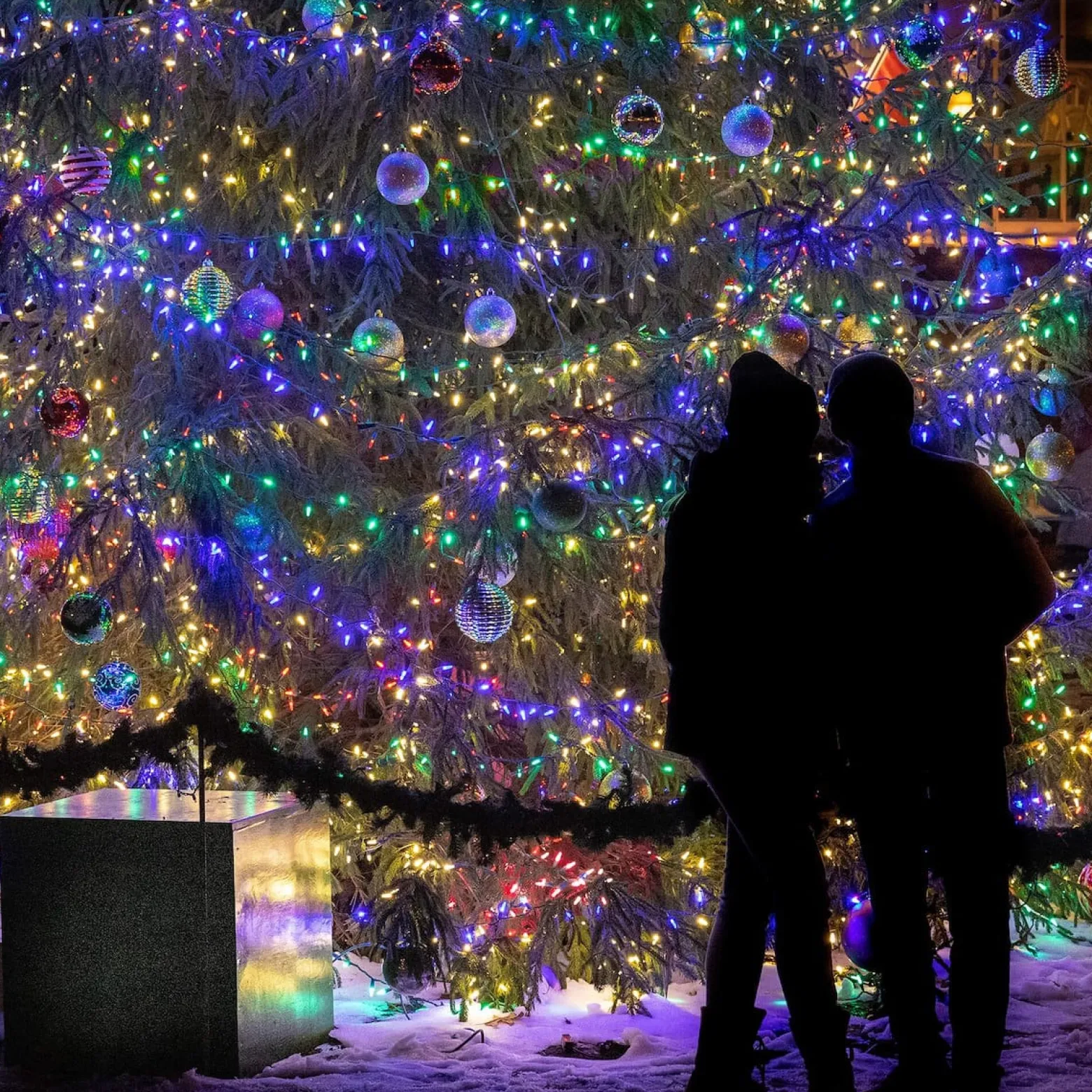 Lampki choinkowe 300 led multikolor 25,5 m oświetlenie IP44