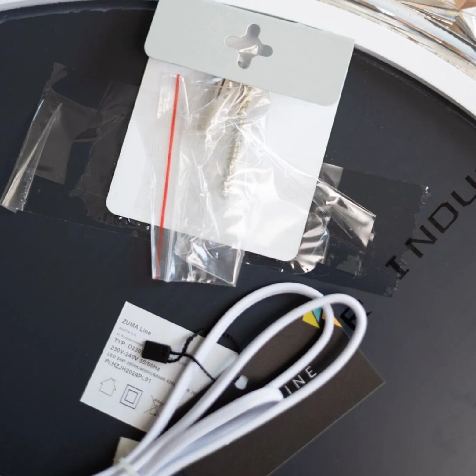 Lustro łazienkowe okrągłe z podświetleniem LED 24W D2309 Zuma Line