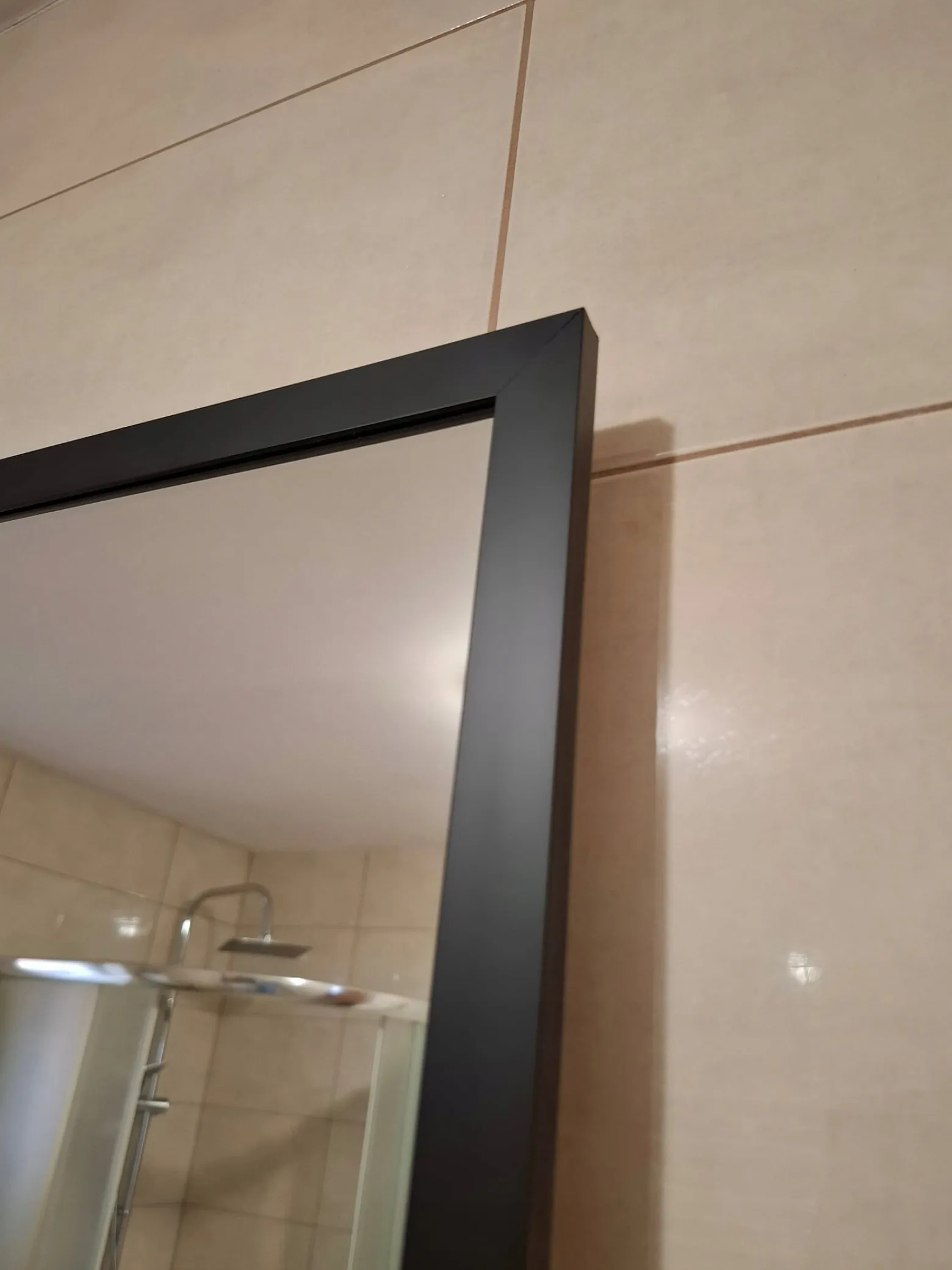 Lustro 80x80 W Czarnej Ramie Aluminiowej Mat Loft Bez Oświetlenia Loftowe