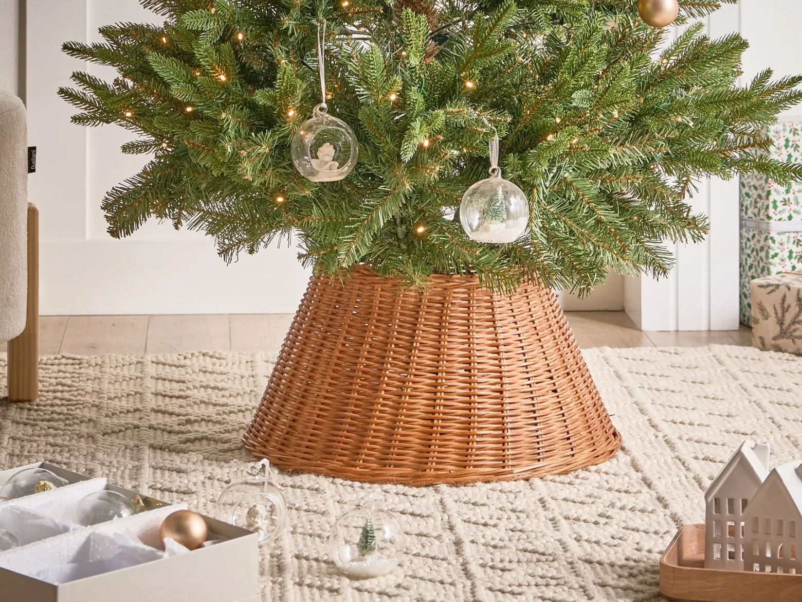 Osłona pod choinkę rattan 50 cm naturalna