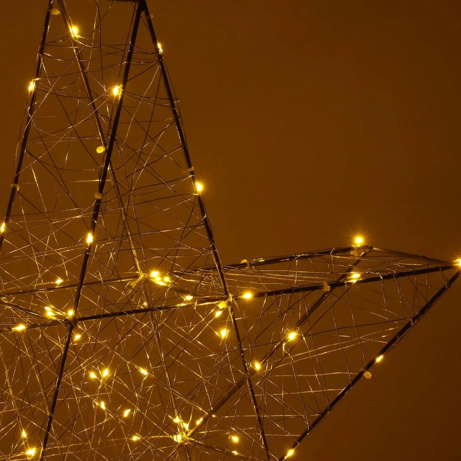 Oświetlenie świąteczne 100 LED gwiazda biały ciepły