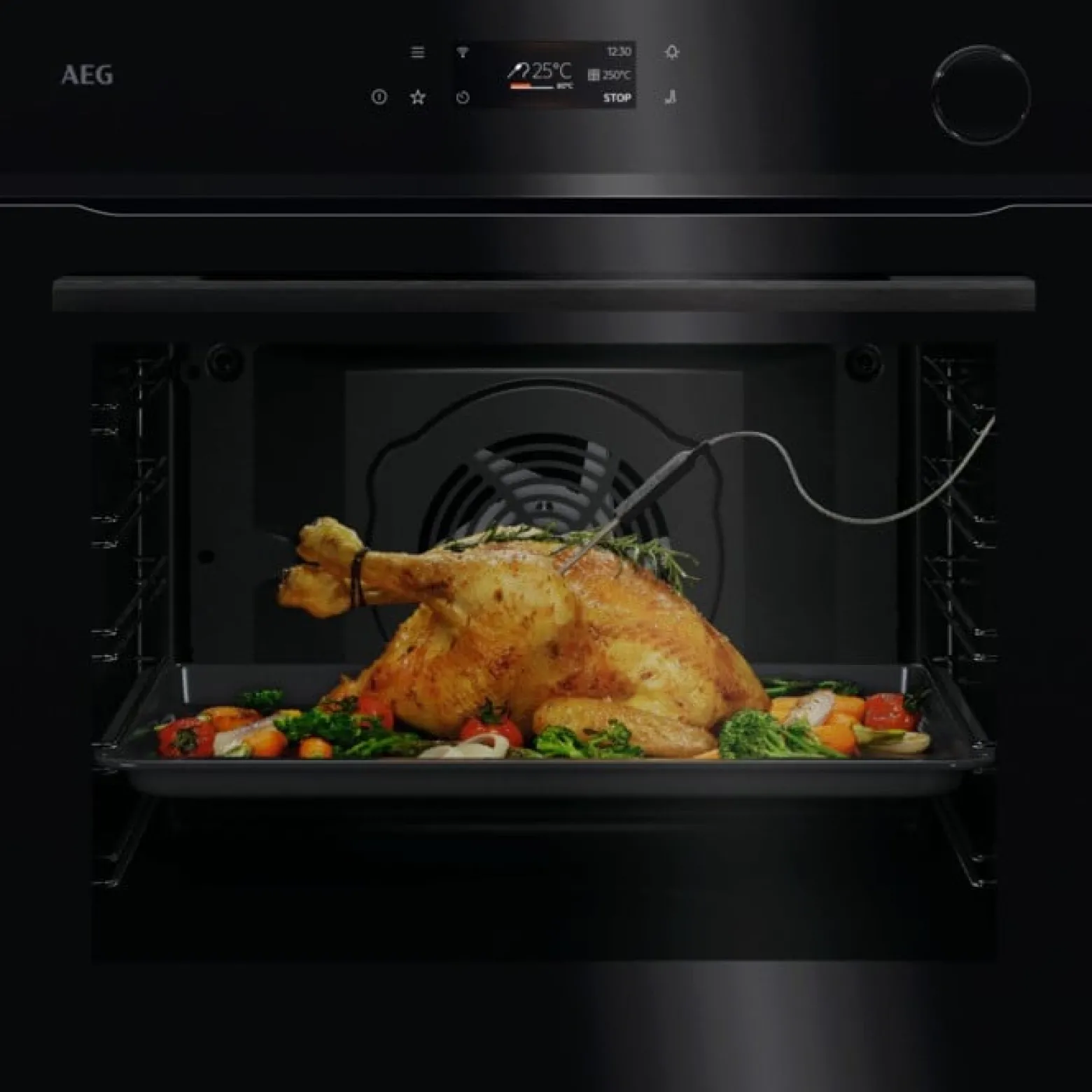 Piekarnik parowy AEG NBR7P631SB