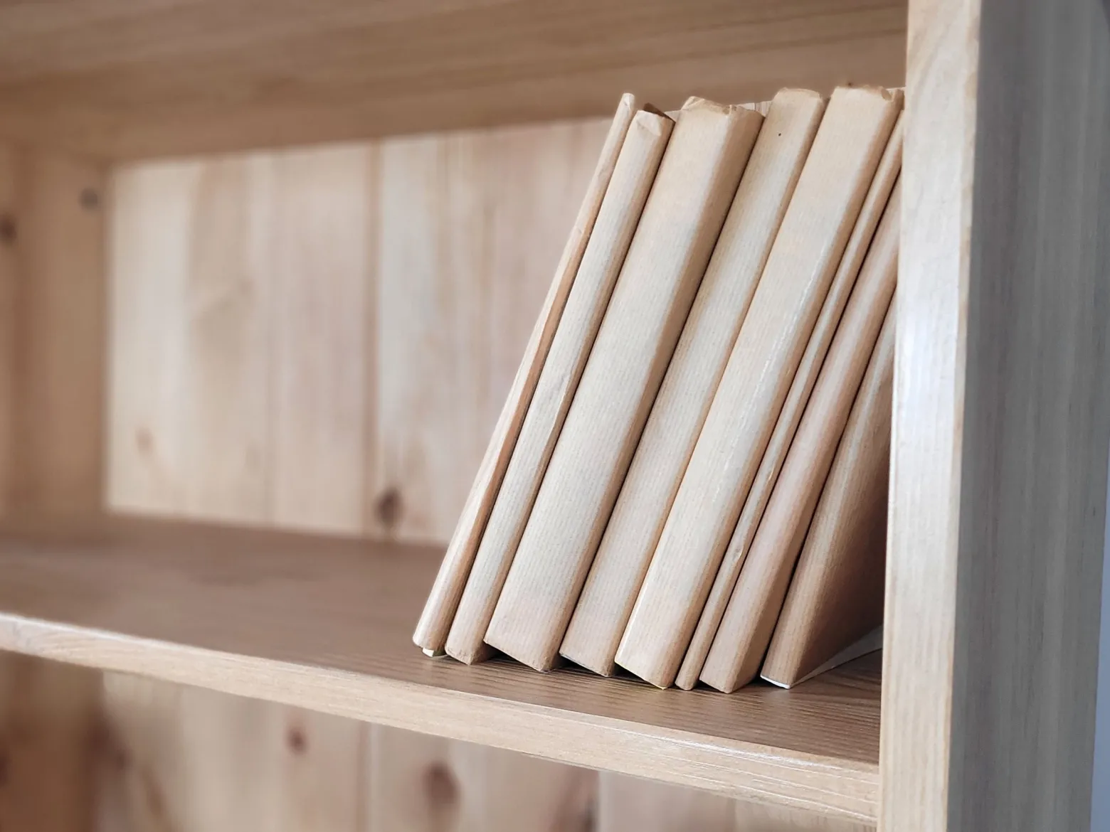 Regał z drewna litego I NATURAL WOOD, kolor dębowy