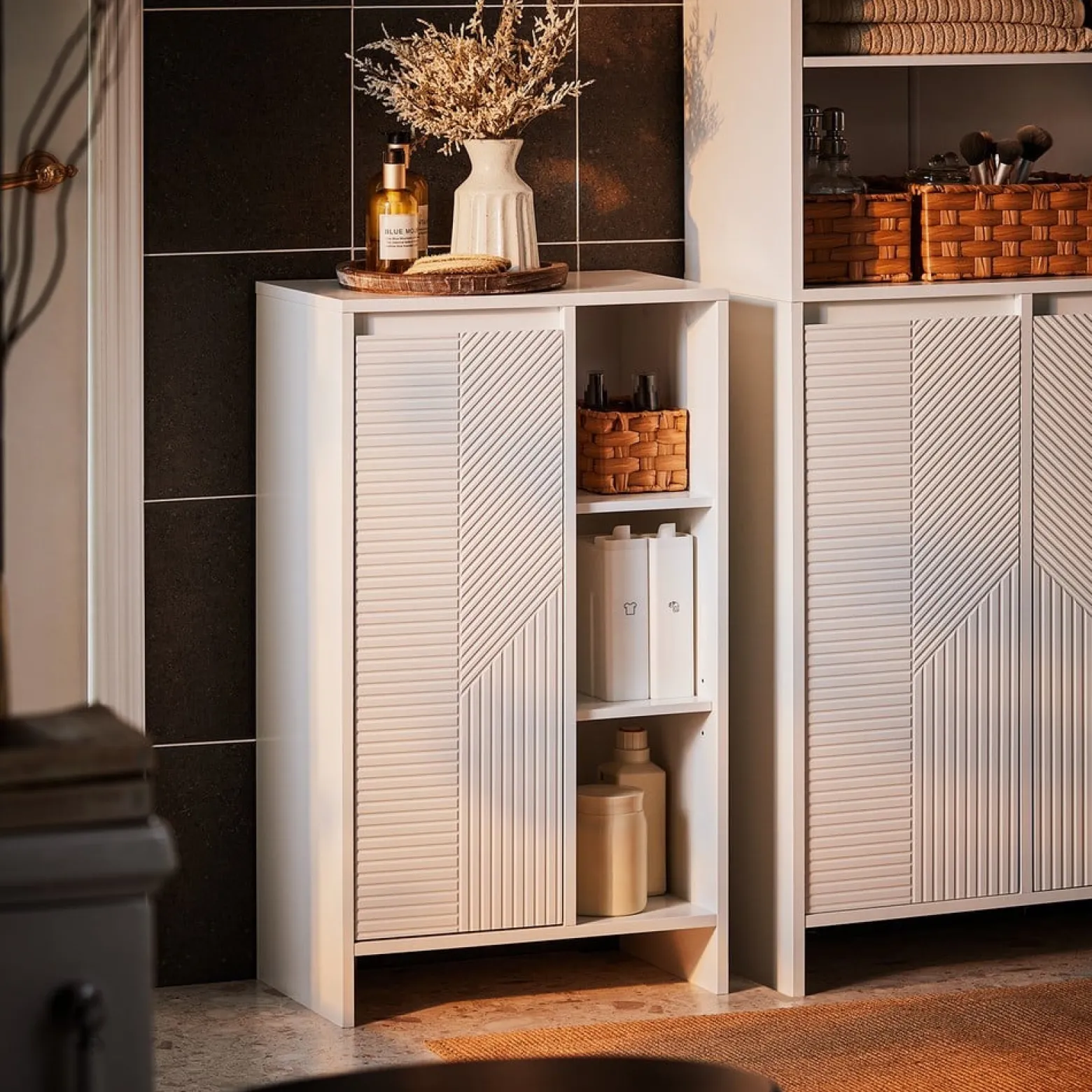 SoBuy Komoda na bieliznę z 1 drzwiami Biały 30x50x86cm Klasyczny BZR156-W