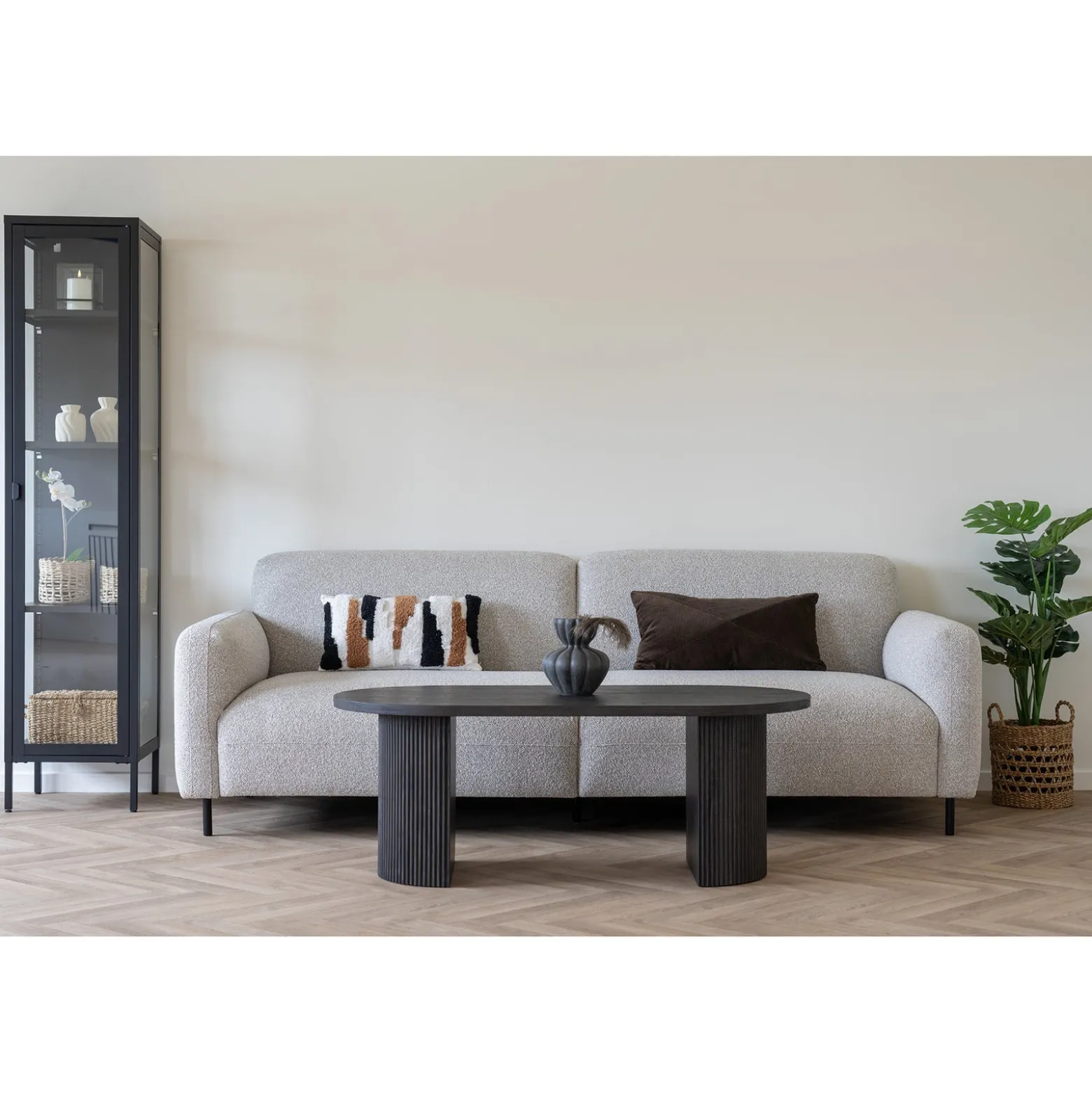 Sofa Salvador Boucle beżowa w stylu skandynawskim