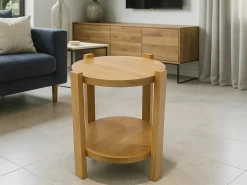Stolik kawowy Porta okrągły 40 cm z litego drewna z półką, kolor dębowy