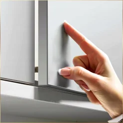 Szafka łazienkowa z lustrem wisząca 40x90x35 cm biała mdf półki cichy domyk