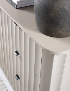 Szafka RTV NOVADO 137 cm Clay Gray frezowane fronty czarne nogi loft