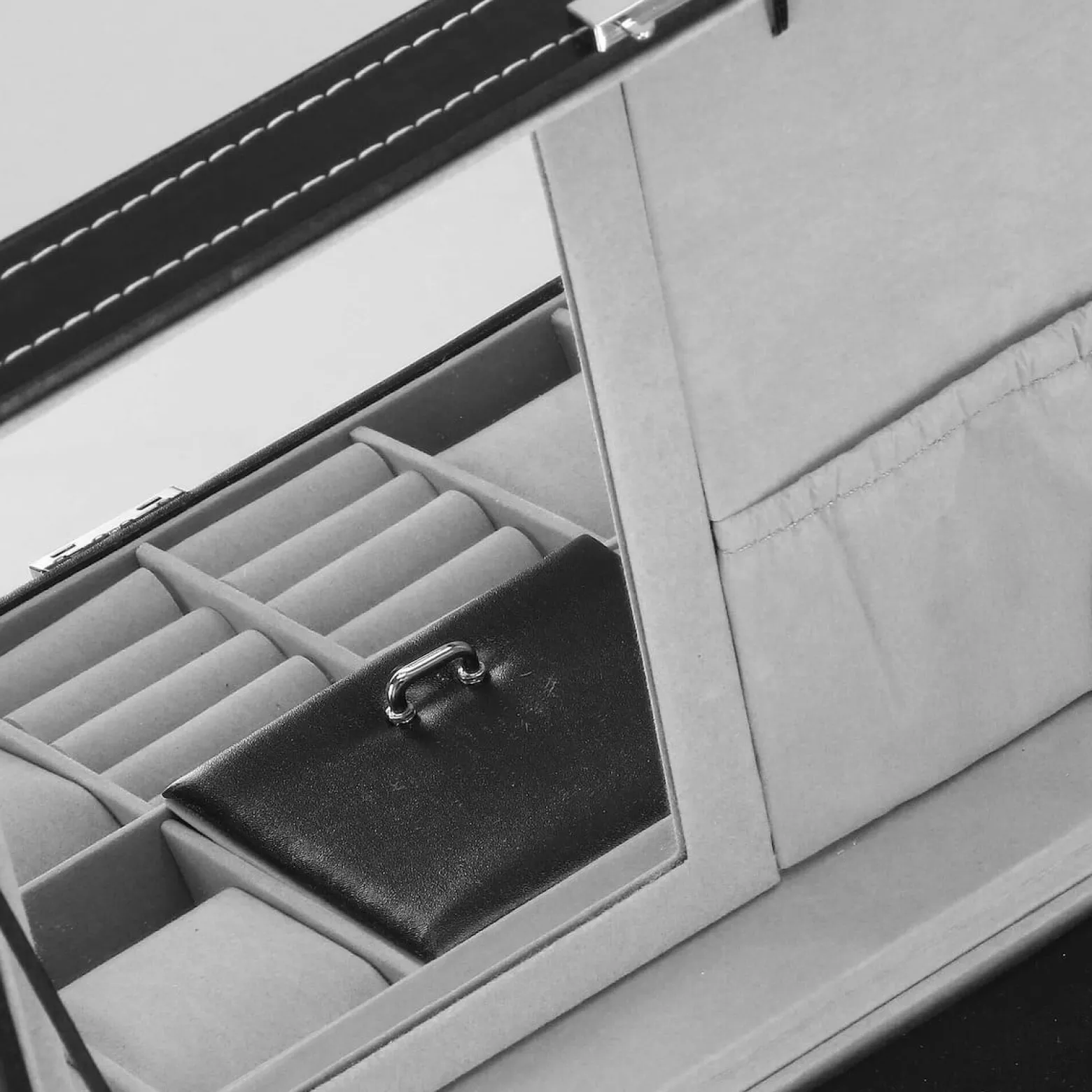Szkatułka na zegarki 33x20x9cm organizer z przegródkami