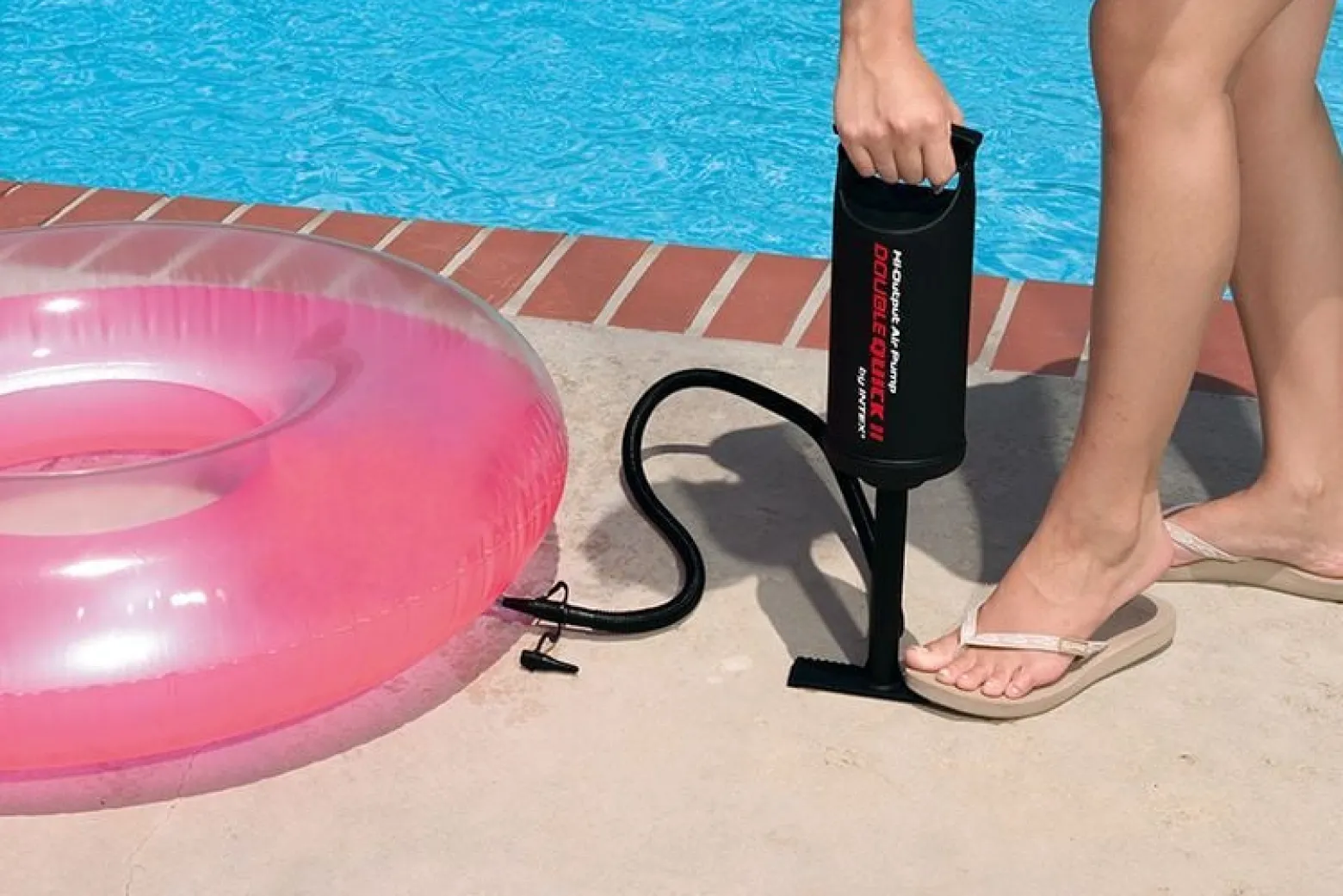 Uniwersalna ręczna pompka tłokowa 36 cm INTEX 68614