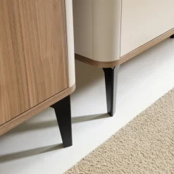 Witryna do salonu 88 cm przeszklona z oświetleniem AVEN