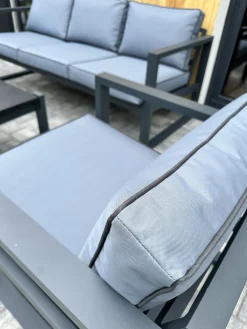 Zestaw mebli ogrodowych GARDINO - Spiek kwarcowy Bianco
