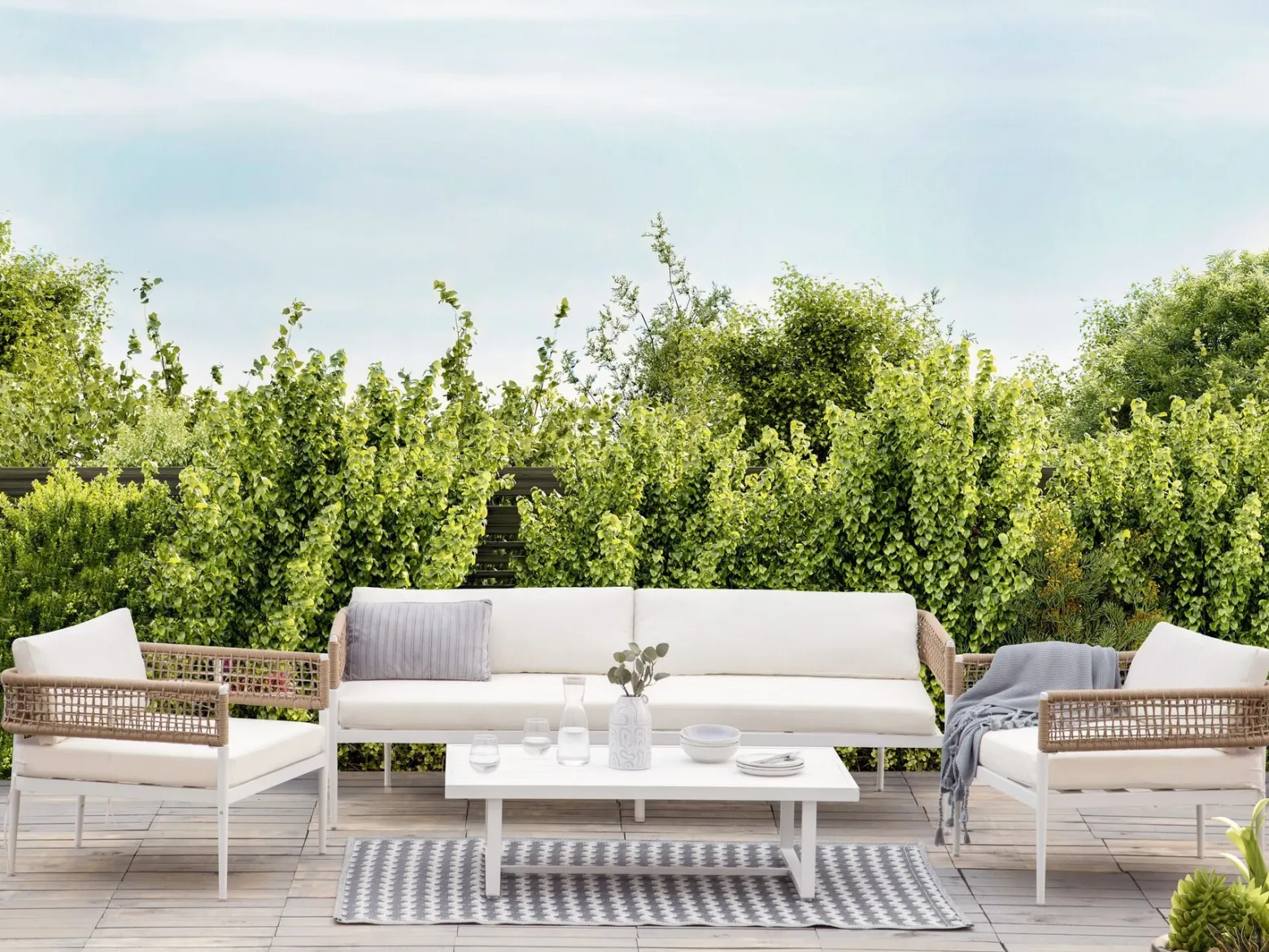 Zestaw ogrodowy ze stolikiem dla 5 osób SERLA Metal Biały