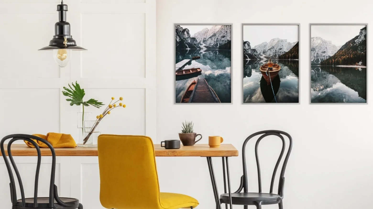ZESTAW 3x Plakat W Ramie Łódki Na Górskim Jeziorze 30x40cm